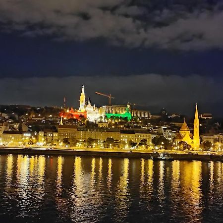 Danu-Duna Lägenhet Budapest Exteriör bild